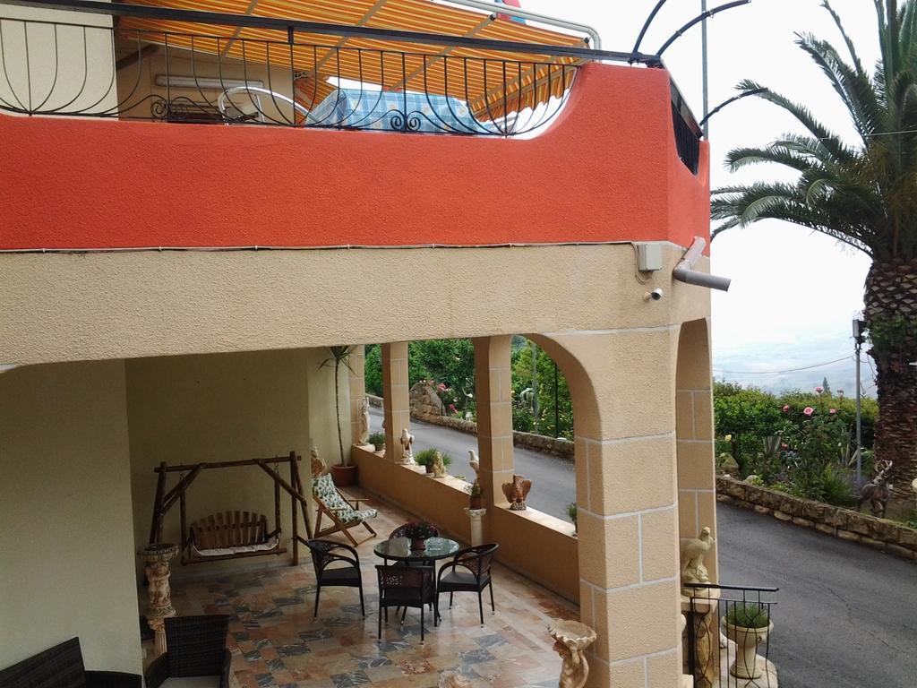 B&B Da Pietro Calascibetta Luaran gambar