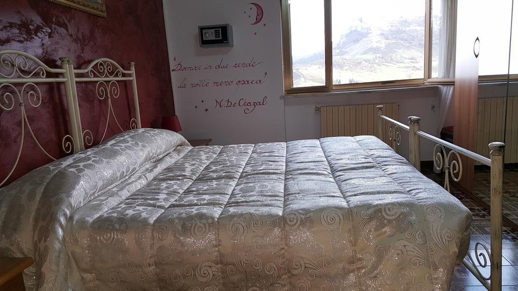 B&B Da Pietro Calascibetta Luaran gambar