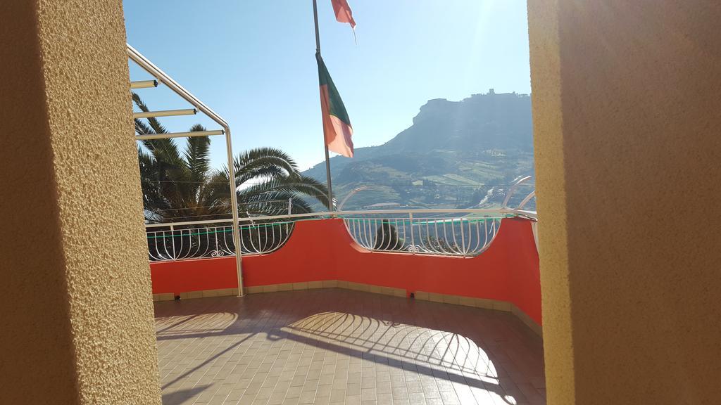 B&B Da Pietro Calascibetta Luaran gambar