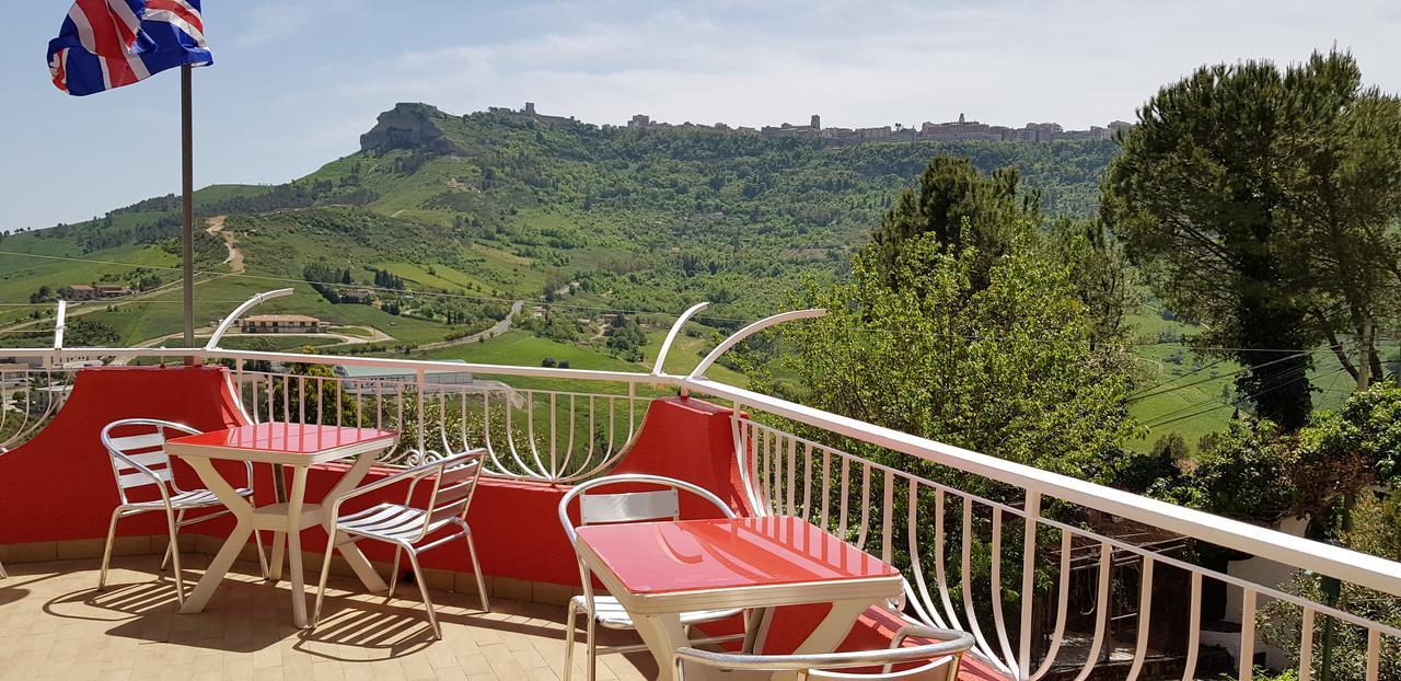 B&B Da Pietro Calascibetta Luaran gambar